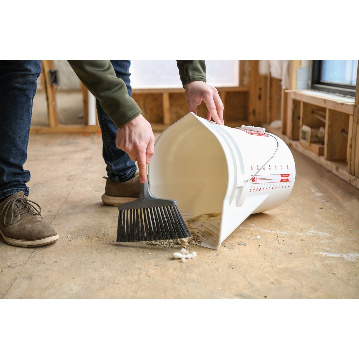 MultiPail 5 Gal. Paint Pail with Spout MP005GAL Multipail MP005GAL 199167003907