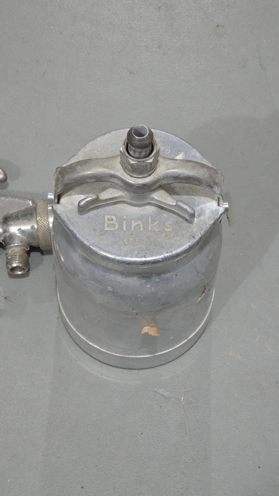 Binks Spray Gun Lot – Model 69 Spray Gun, Paint Cup, 2 Air Regulators, HVLP