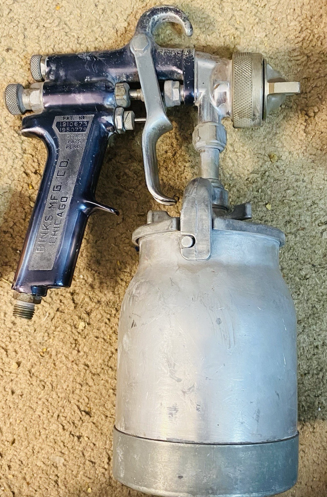 BINKS- MODEL 7 Paint Spray Gun With 36SG Nozzle Paint Cup Included