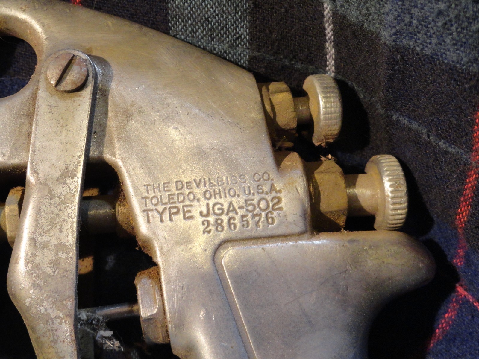 DEVILBISS USED SPRAY GUN ONLY TYPE JGA-502 PARTS OR REPAIR # 30 NOZZLE FAST SHIP