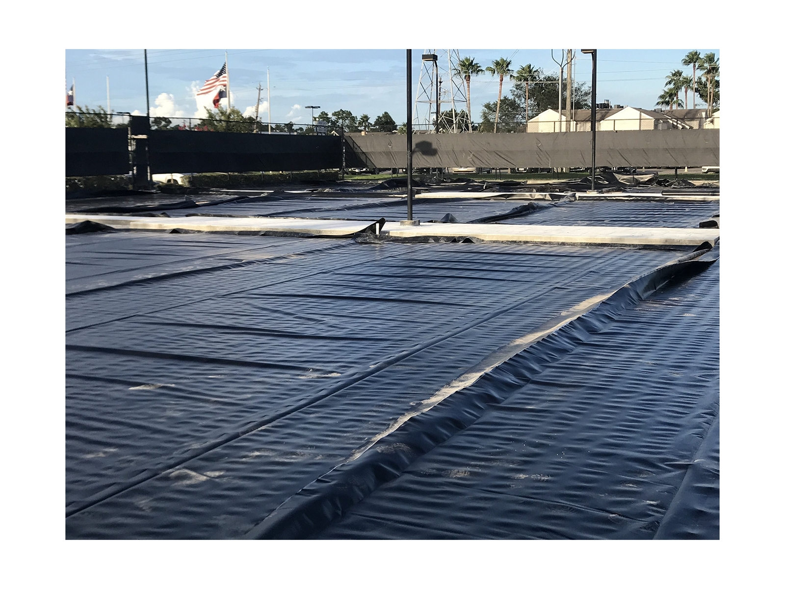 Roly Poly – Black Plastic Sheeting – 6 mil – (20′ x 100′) – Black Plastic Tar…