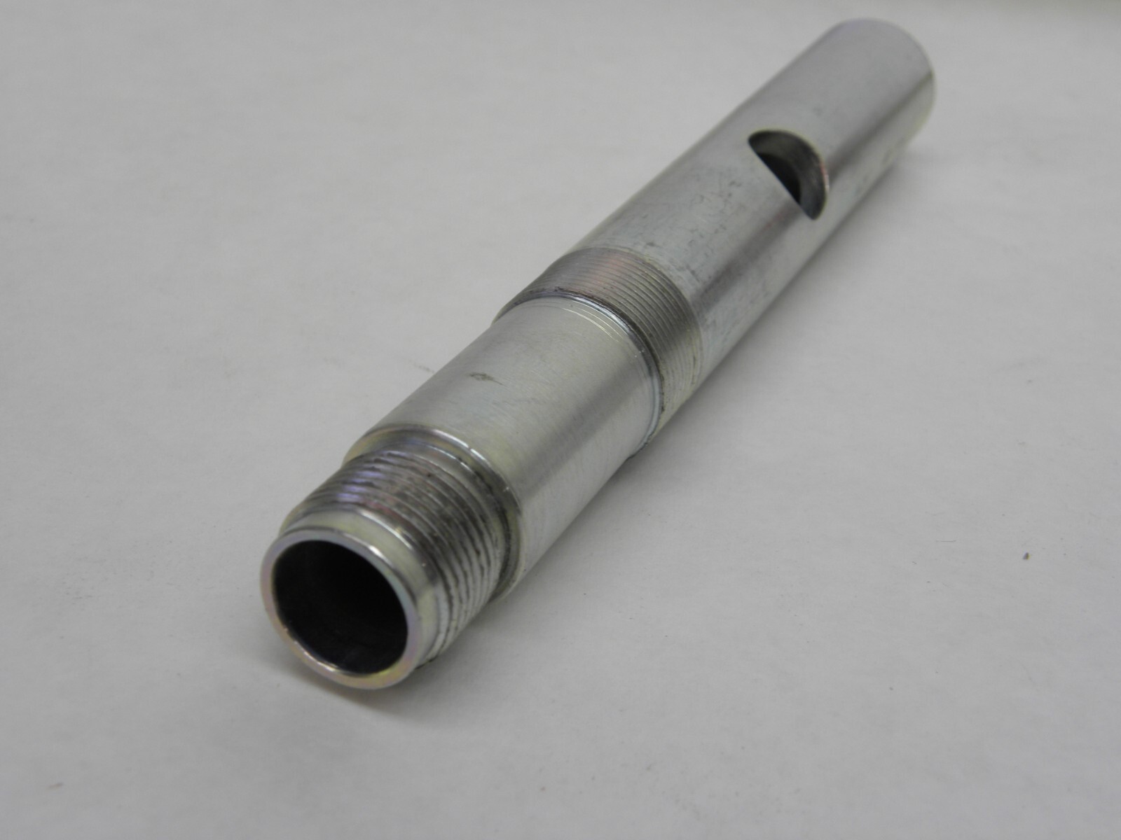 NEW OLDS STOCK – GRACO THREADED CYLINDER SLEEVE 6″ x 0.81″