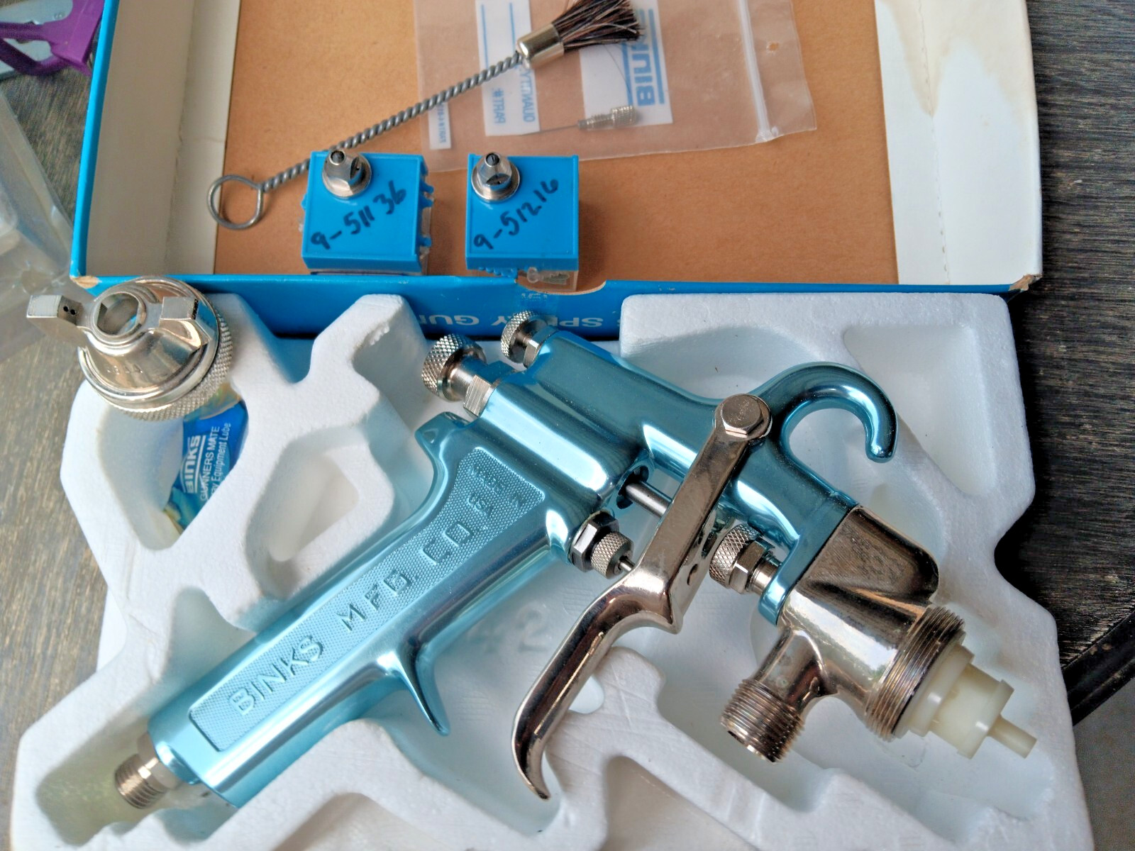 BINKS- MODEL 7 HTE PAINT SPRAY GUN
