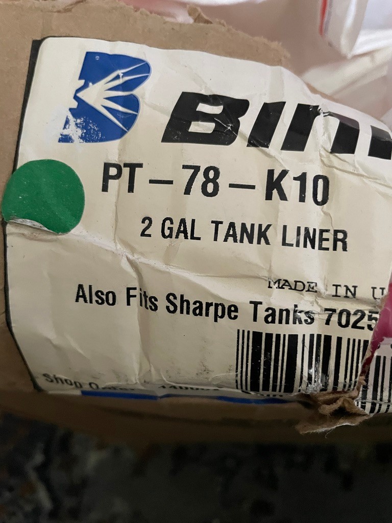 BINKS PT-78-K10 Disposable 2.8 Gallon Paint Tank Liners 5PB40 open box