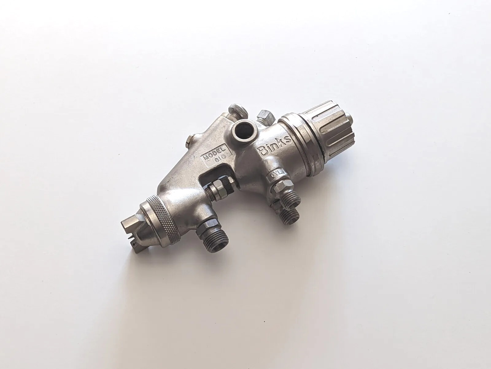 Binks Model 61 Auto Paint Spray Gun 610