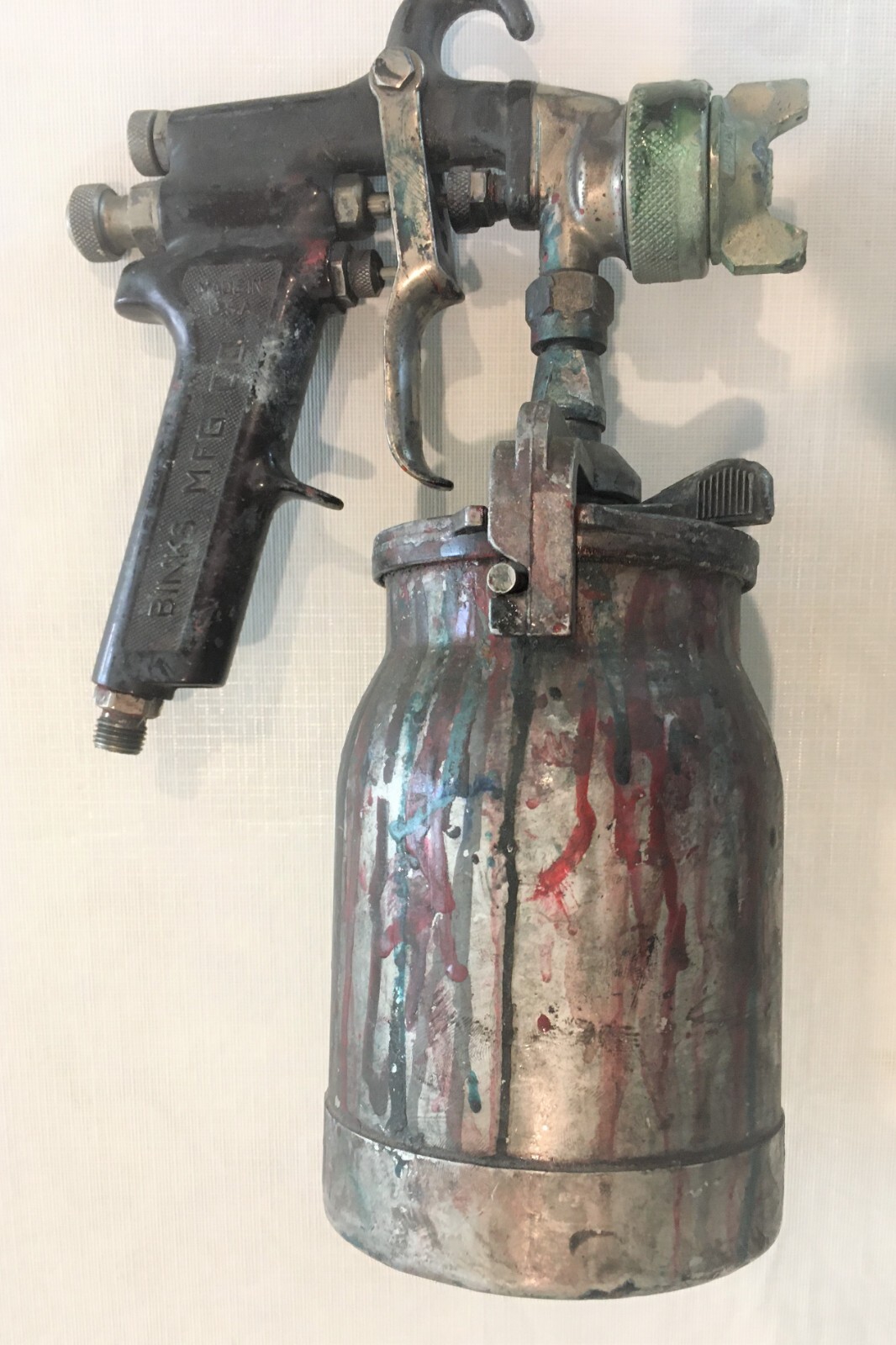 Binks model 7 spray gun, siphon feed, 1 quart cup