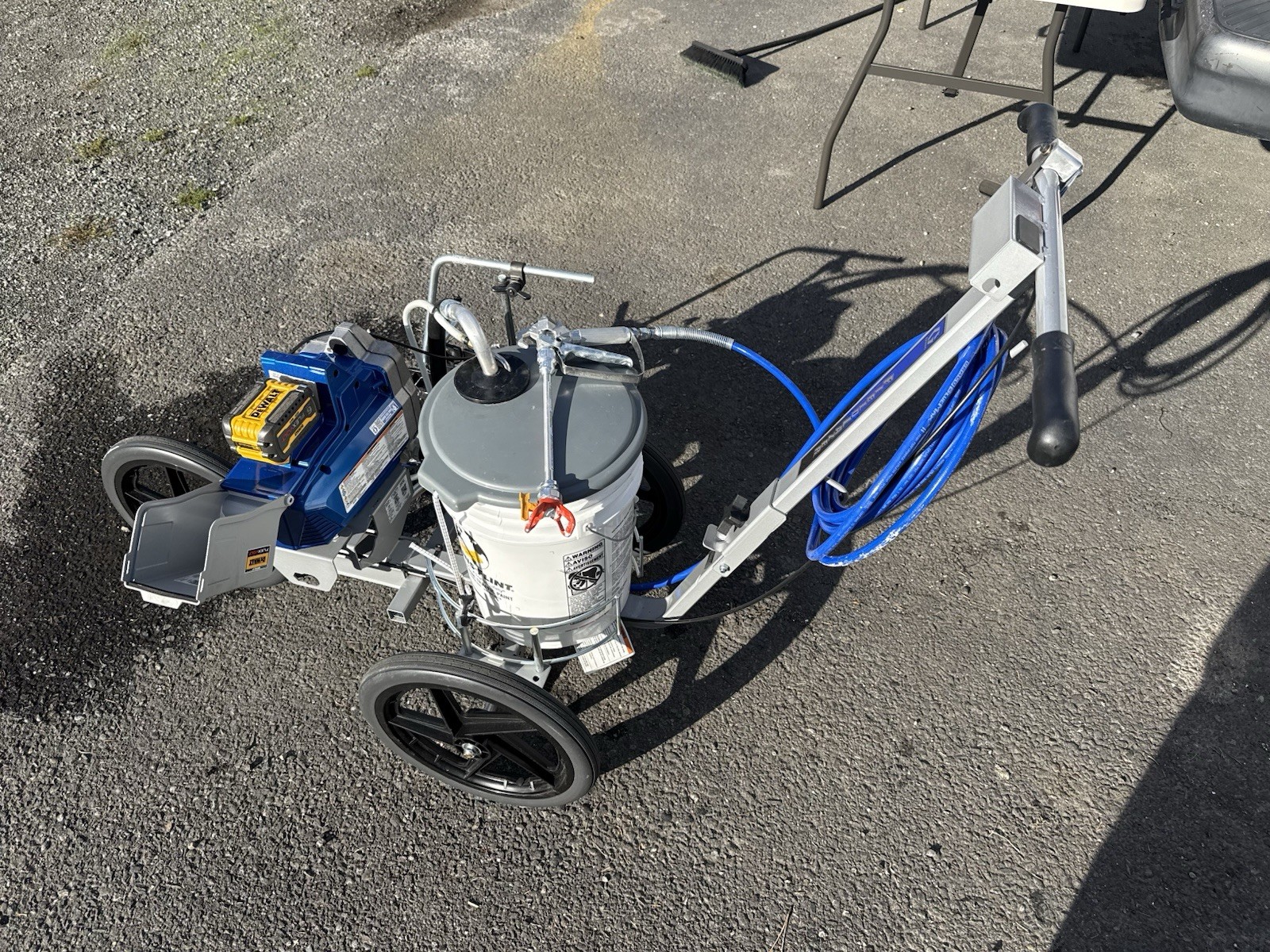Graco FieldLazer ES100 Battery Line Striper Cart w/ 50ft Hose 5 Gal