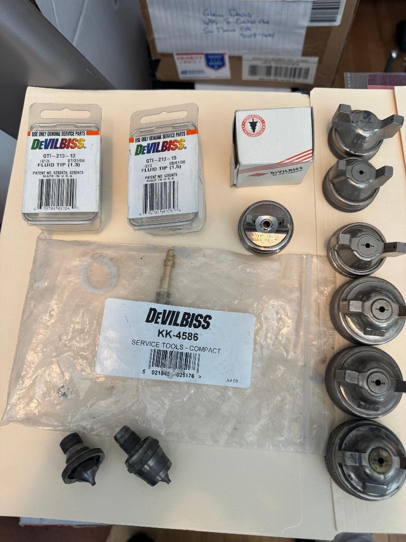 Vintage DeVilbiss &Binks Spray Gun Fluid Nozzles, Air Caps, etc.