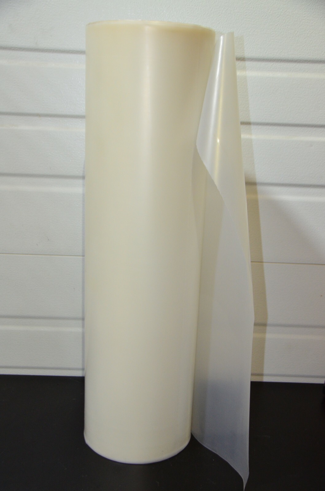 Roll of 250 Plastic Sheets 30″ X 32″ High Slip In/Out 6 Mil Opaque Drum Cap