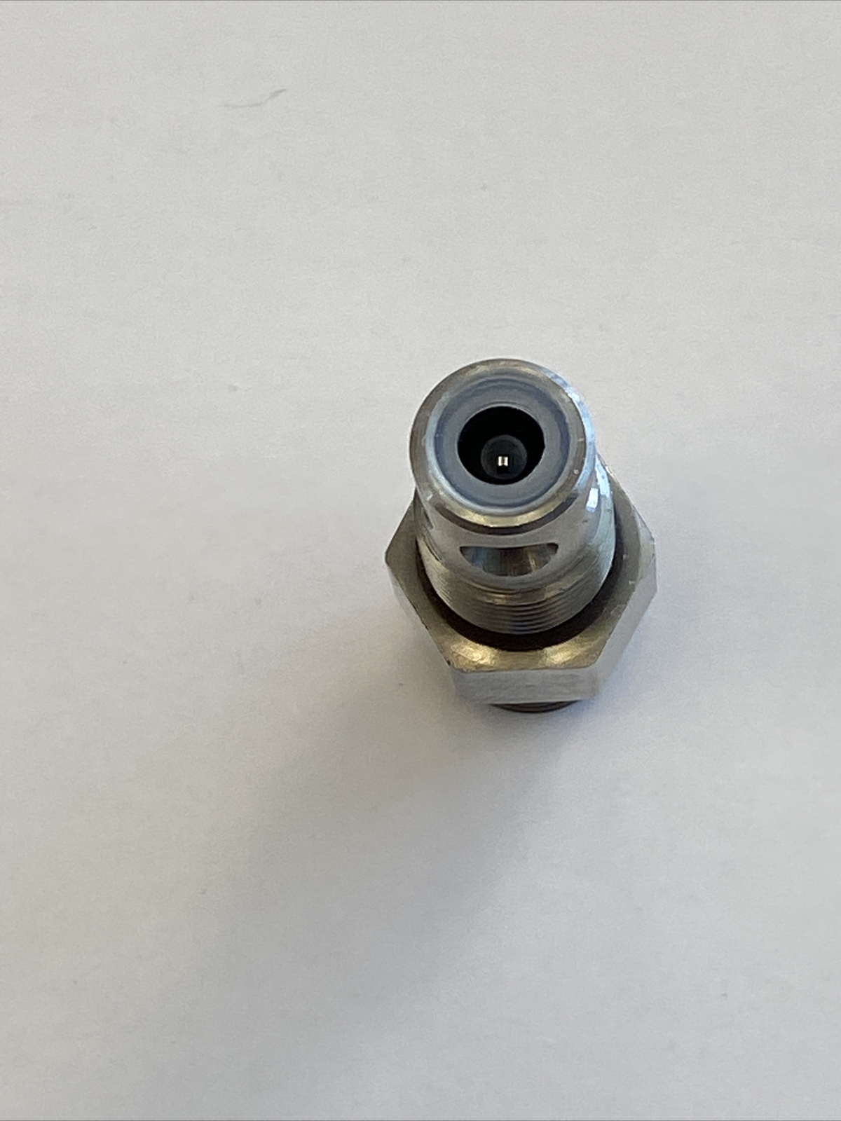 Graco 16E845 Outlet Valve For Magnum ProX & GX Sprayers. Replaces 289878.