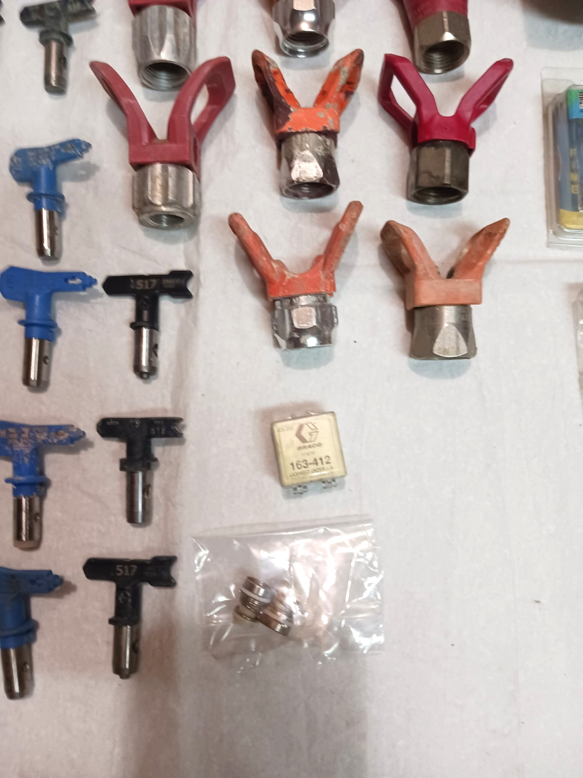 Paint Spray Gun, Tips & Various Parts New And Used – Untested – READ!