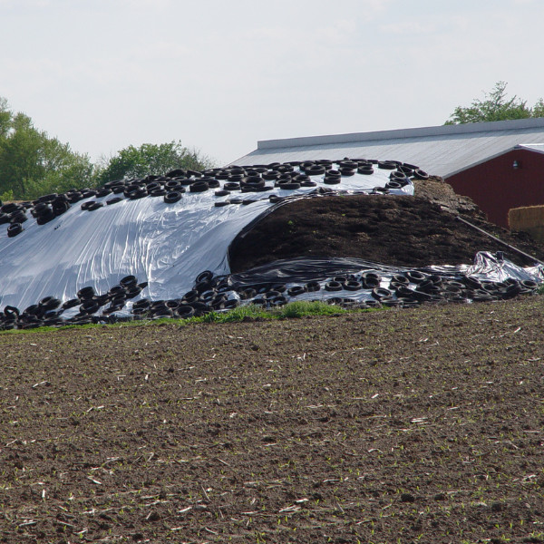 VBS – Dura Skrim 8 Mil Black/White String Reinforced Vapor Barrier