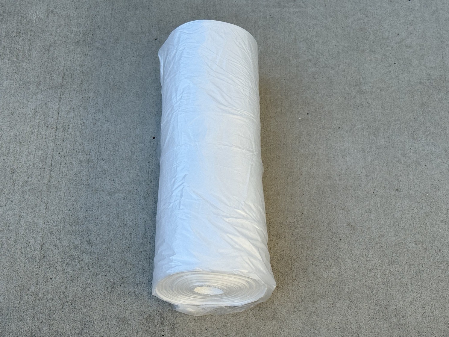 Painters Plastic Sheeting – 9′ x 400′ Clear HDPE (0.31 Mil),USA Made – Sandbaggy