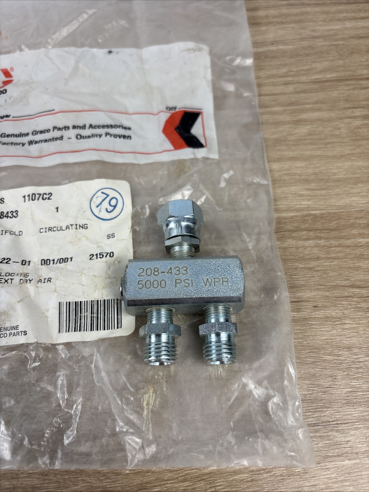 Graco 208433 Circulating Manifold for APS-100 Primer Spray Module