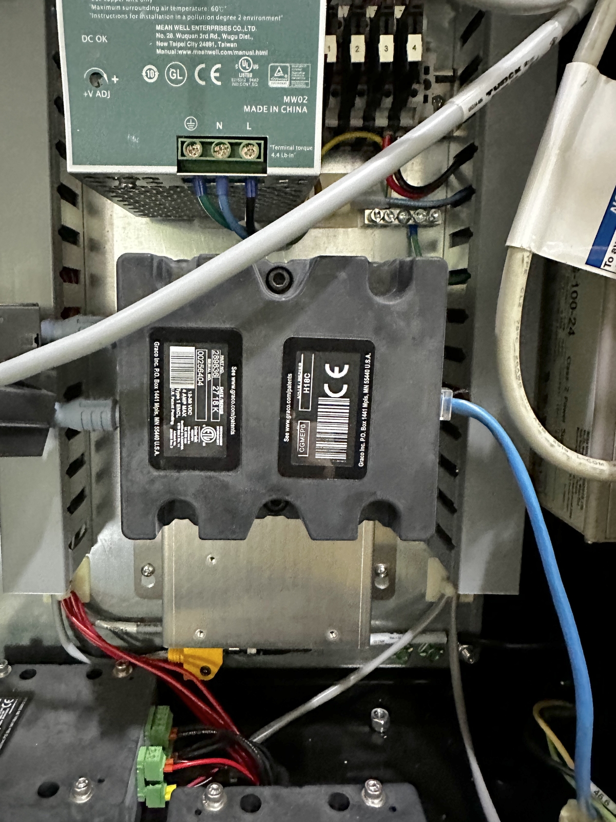 Graco ProMix PD2K / PD1K Automatic Proportioner w/ Color Change Modules