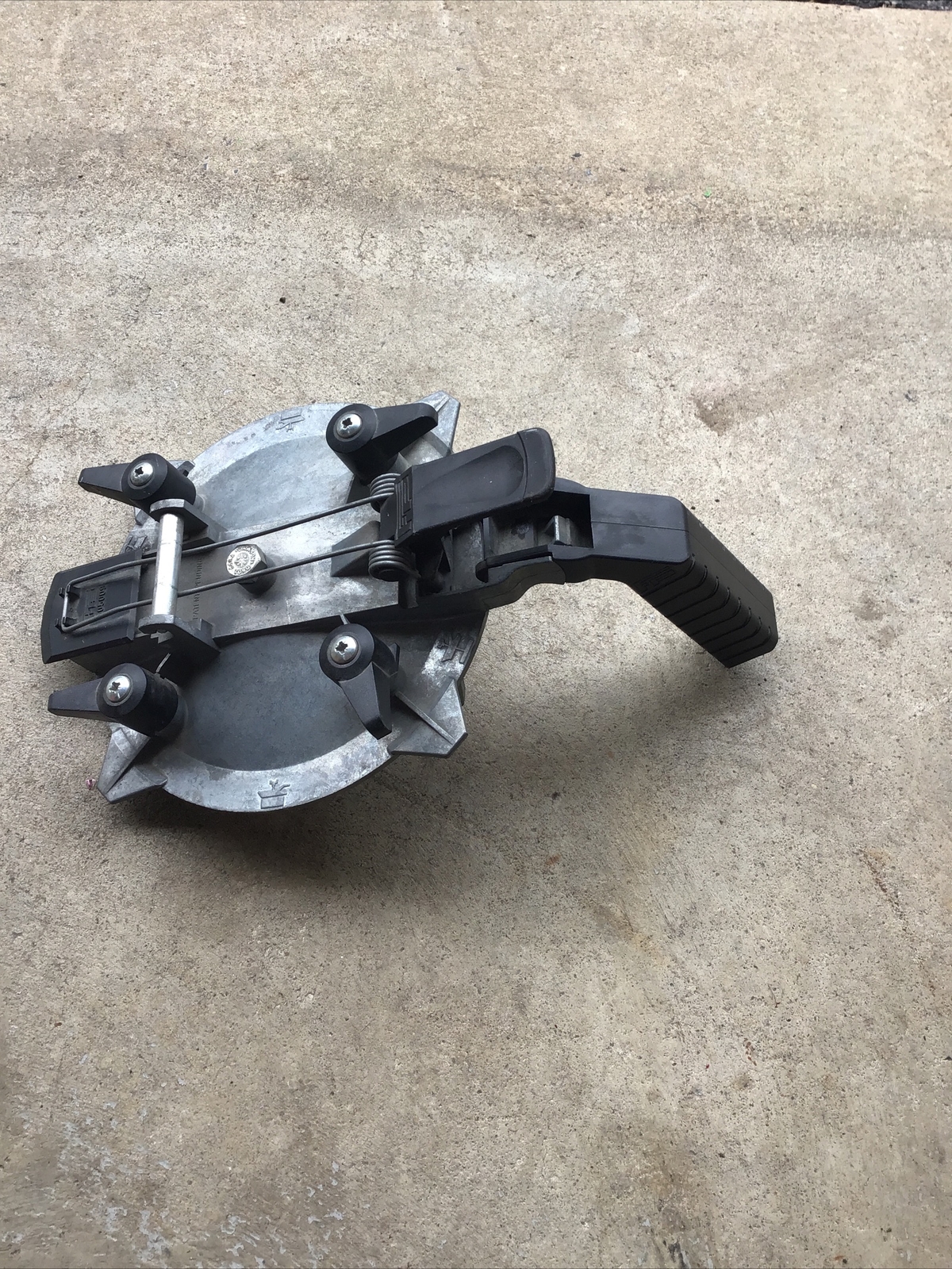 Paint Lid Pour By Fillon Technologies 405009 Prep Equipment Body Shop