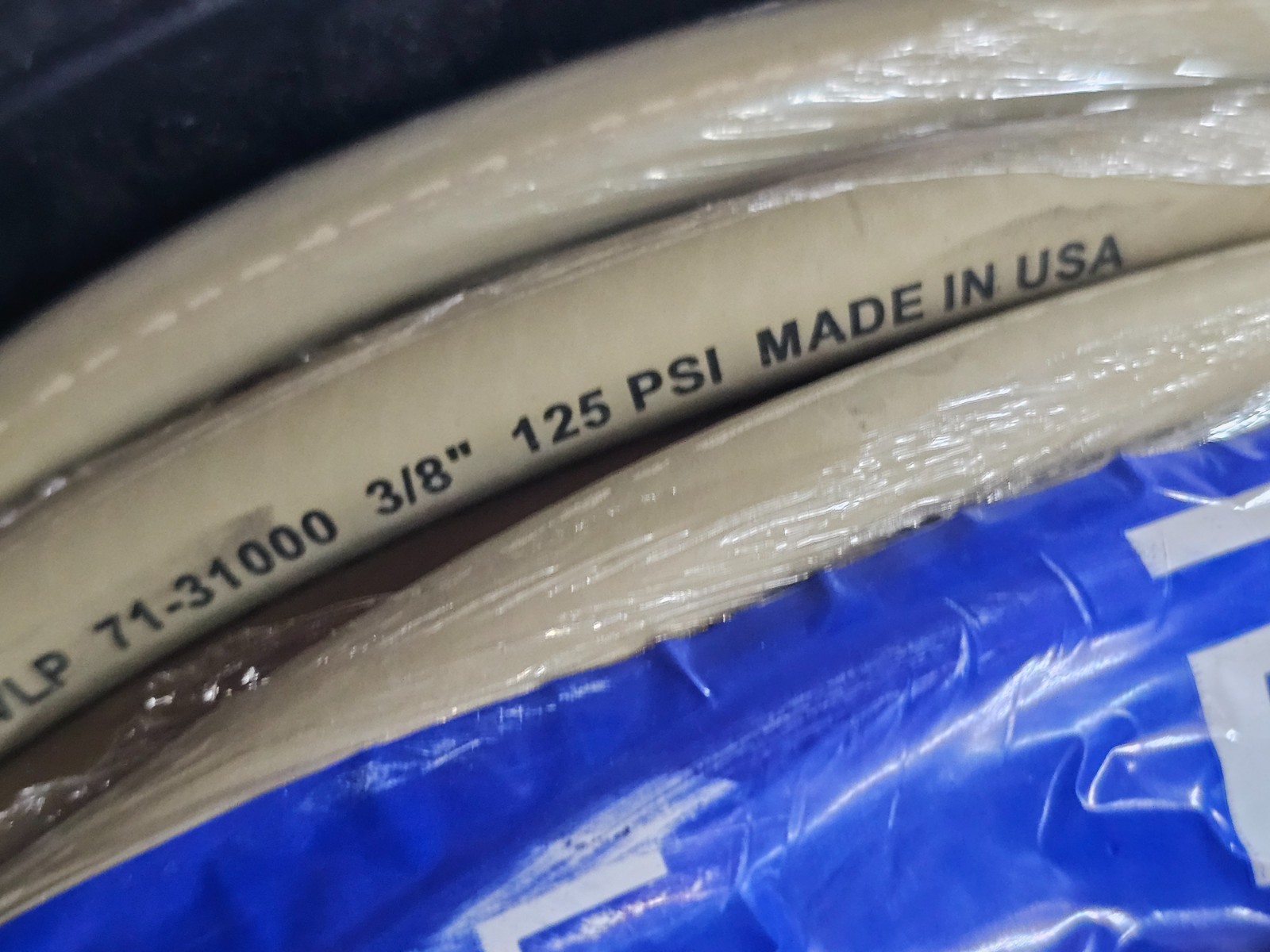 Binks 71-31000 Ergo-Flex HLVP Hose 3/8″ x 300 ft. EPDM, Synthetic Yarn Reinforce