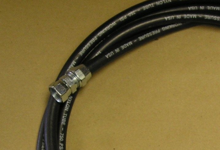 BINKS , CONTITECH 10′ LOW PRESSURE HVLP PAINT LINE HOSE ASSY. 1/4″ ID