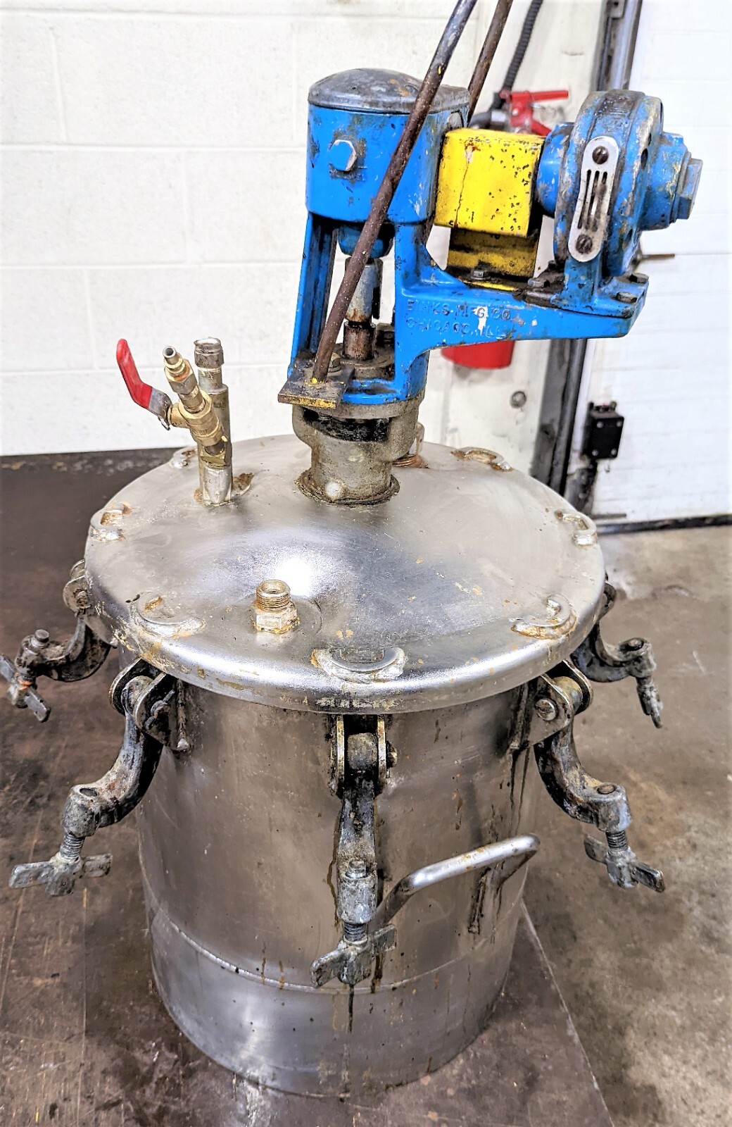 5 Gallon 110psi Stainless Agitated Mixing Tank Binks 1” Bottom Outlet [M7FL]#1