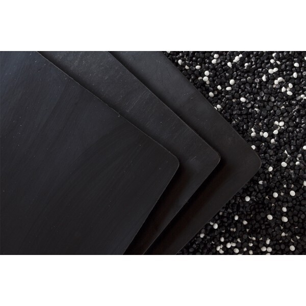 Farm Plastic Supply – HYDRAFLEX™ 40 mil Black Polyethylene Plastic Sheeting
