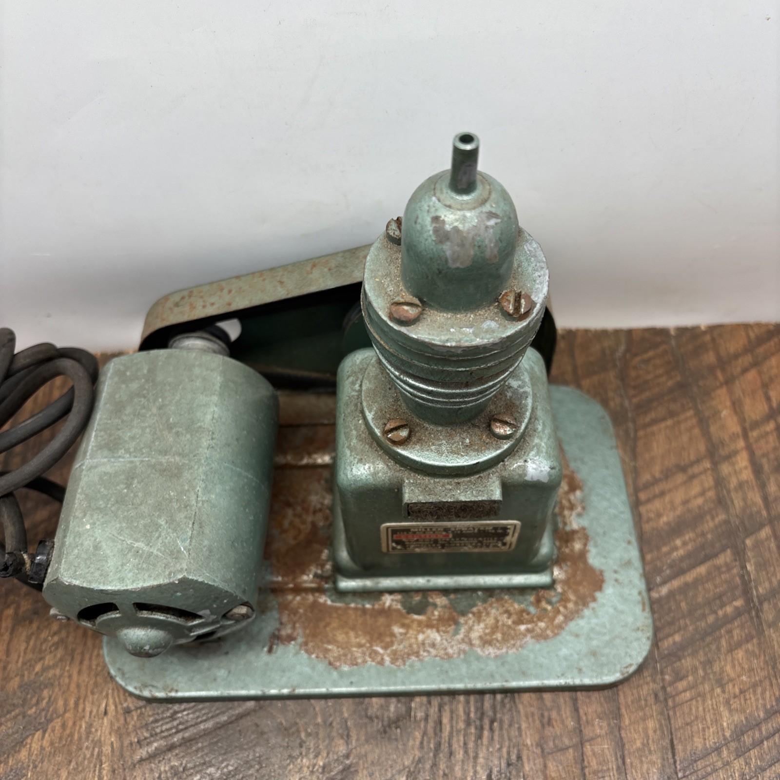 Antique Atlas Sprayer Outfit Machine by K.J. Miller Corp. Working Great