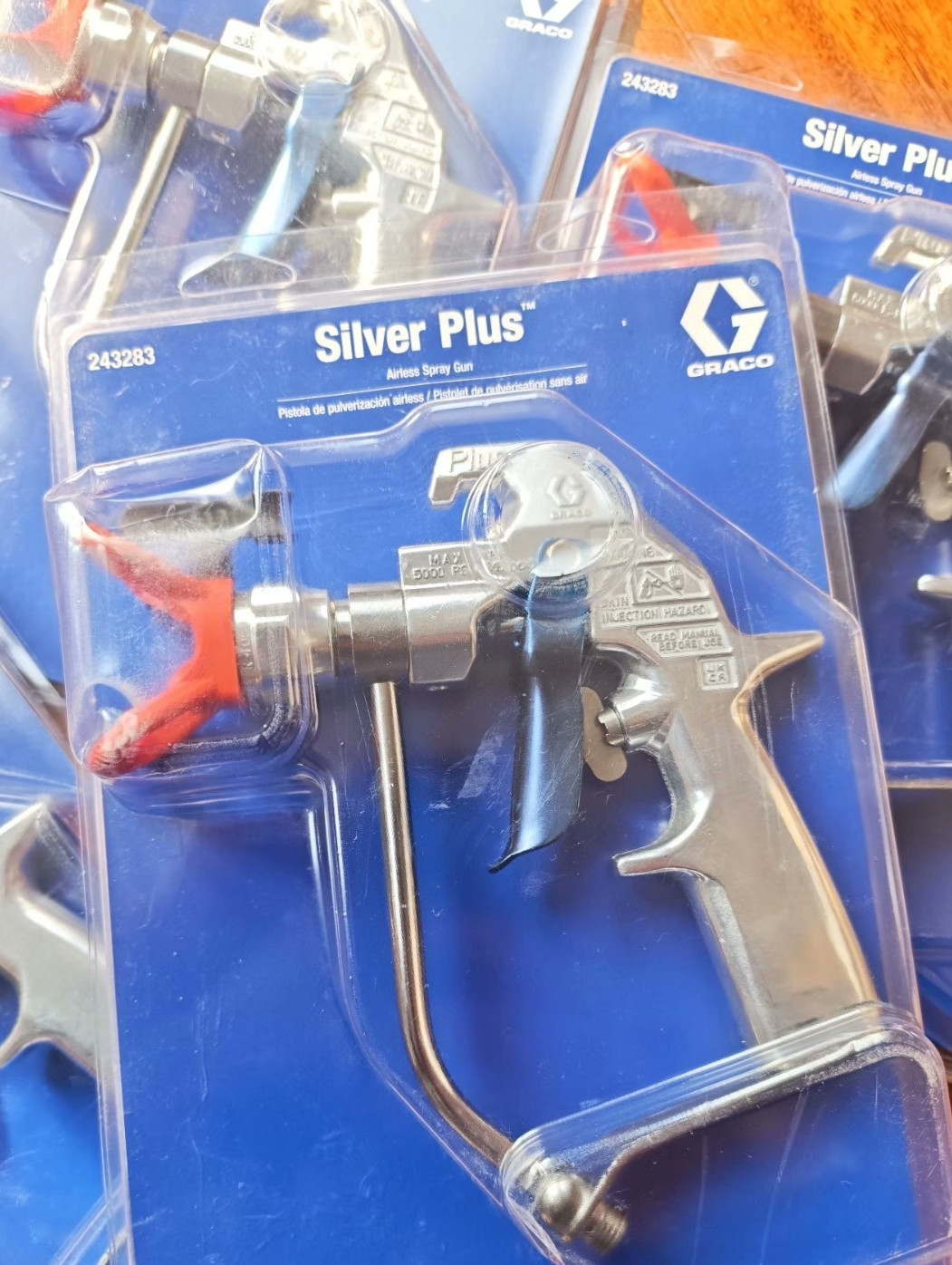 Graco Silver Plus Airless Spray Gun 243283 2-Finger trigger Rac5 517 Tip