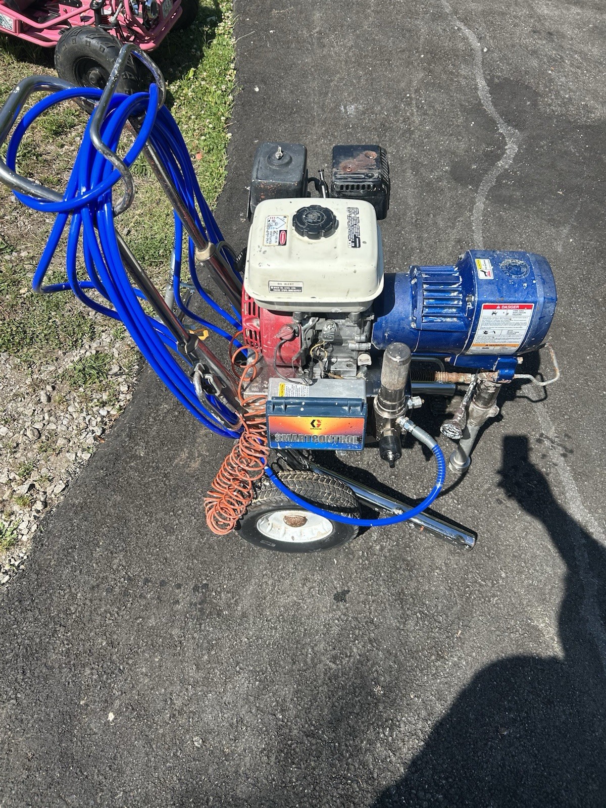 Graco GMAX Gas 5900 -Powered Airless Sprayer SmartControl Blue Cart Hose OBO