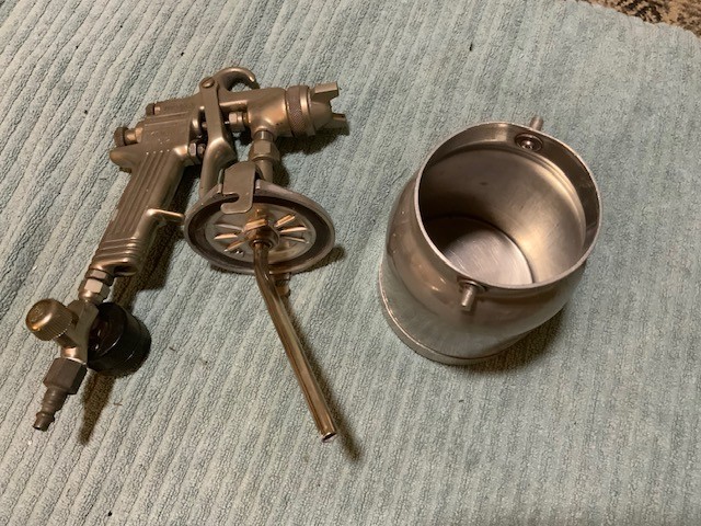 Vintage Binks Model 62 paint Spray gun Automotive everything works