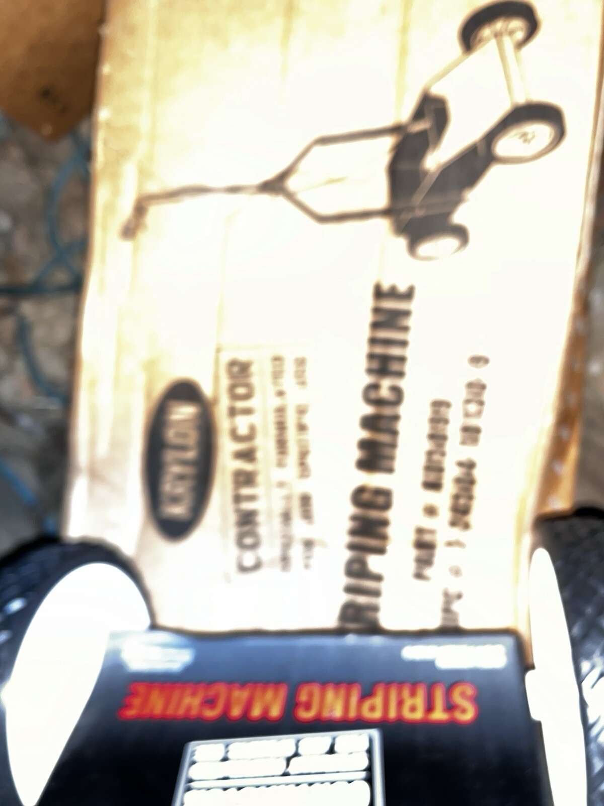 Krylon Striping Machine, Contractor Grade, Holds 10 Inverted Aerosol Cans