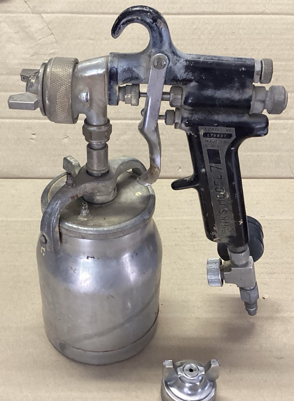 Binks Model 7 Paint Spray Gun With Cup And Extra 36 SD Nozzle