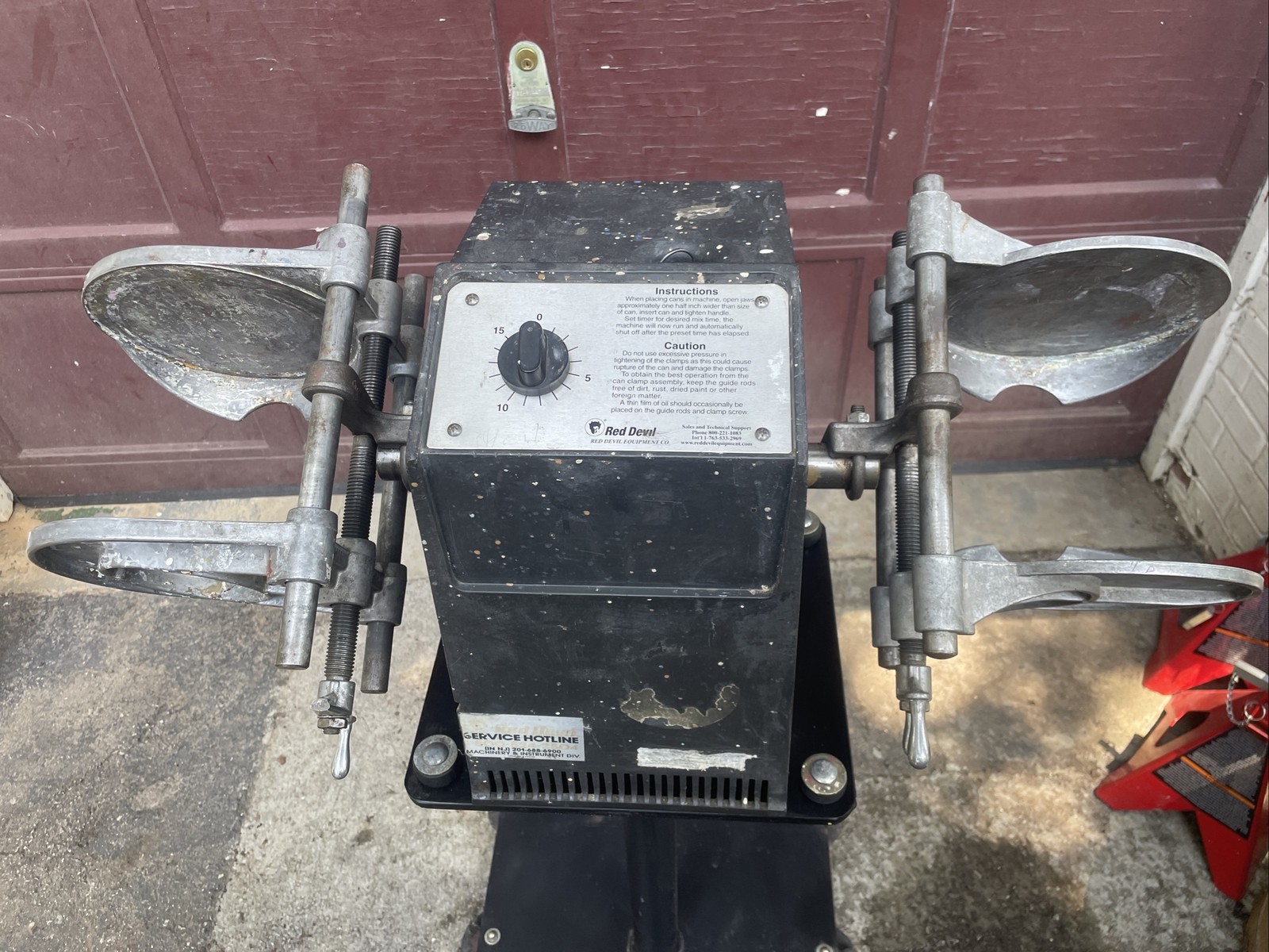 Red Devil paint conditioner shaker model 5400 Two arm