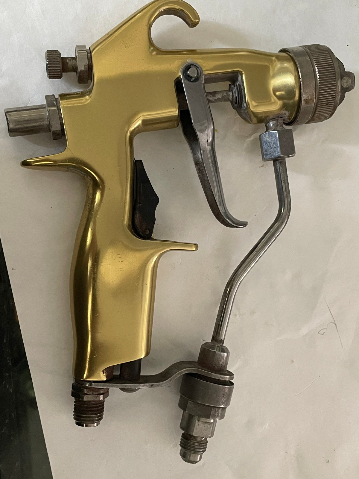 KREMLIN MVX AIRMIX SPRAY GUN WITH AIRCAP VX14K HVLP & 09-094 TIP MODEL 60B USED