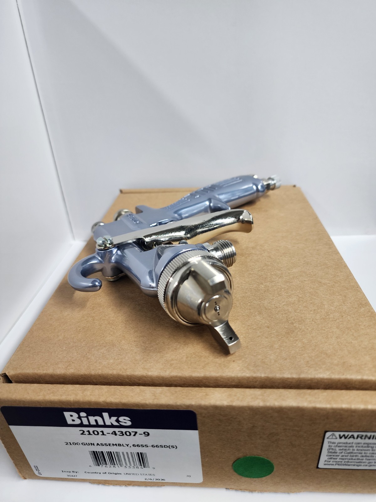 Binks 2100 66SSx66SD Pressure Spray Gun – 2101-4307-9