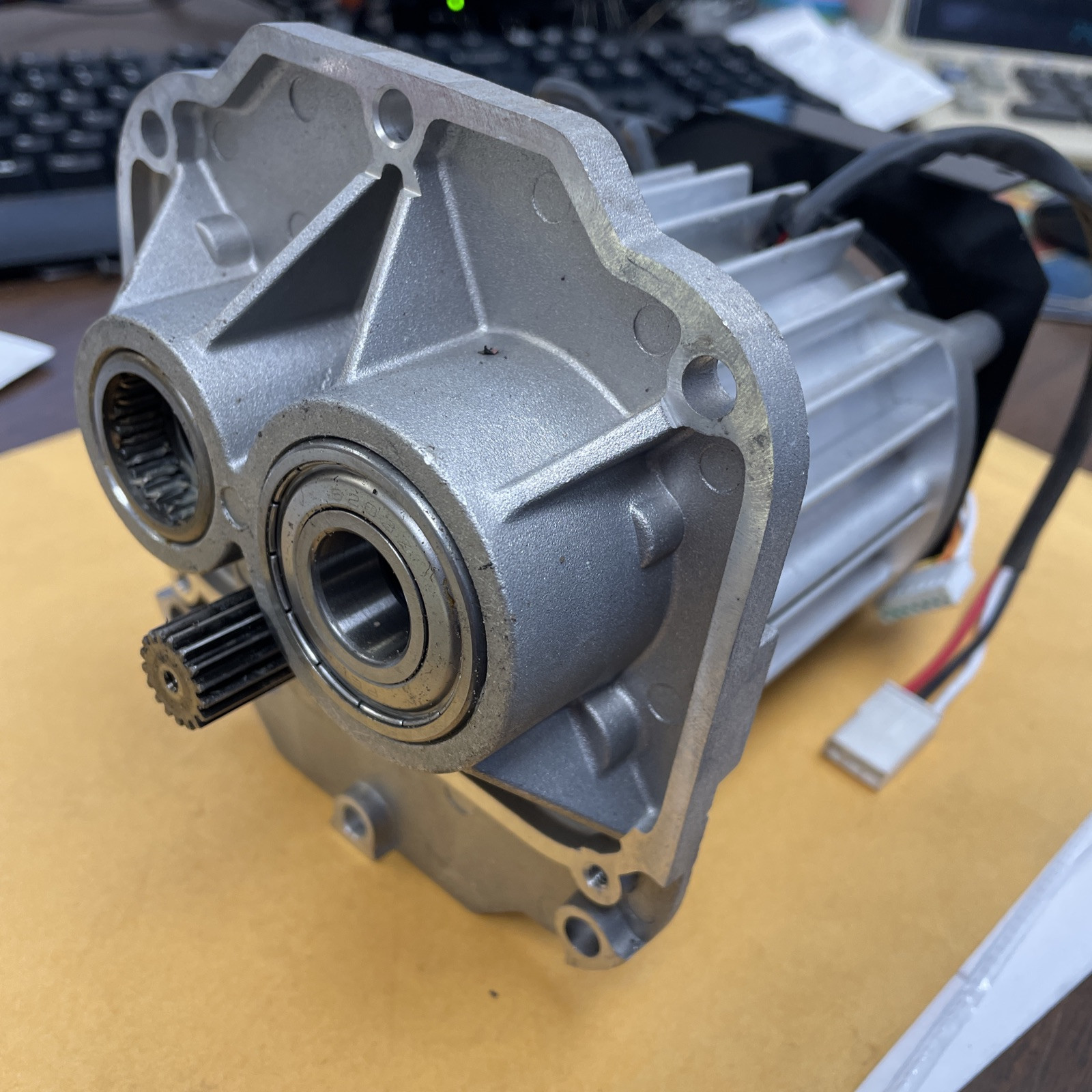 Titan 800-211 740i motor 120v OEM New open box