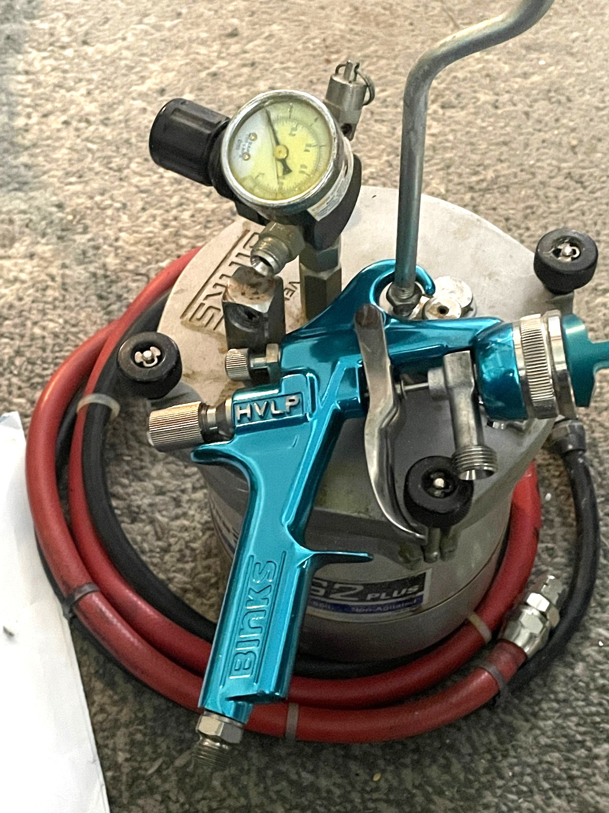BINKS HVLP GUN PACKAGE w/ MACH 1 SL, SG2 cup, AND NEW LINERS, HOSES , SPARES