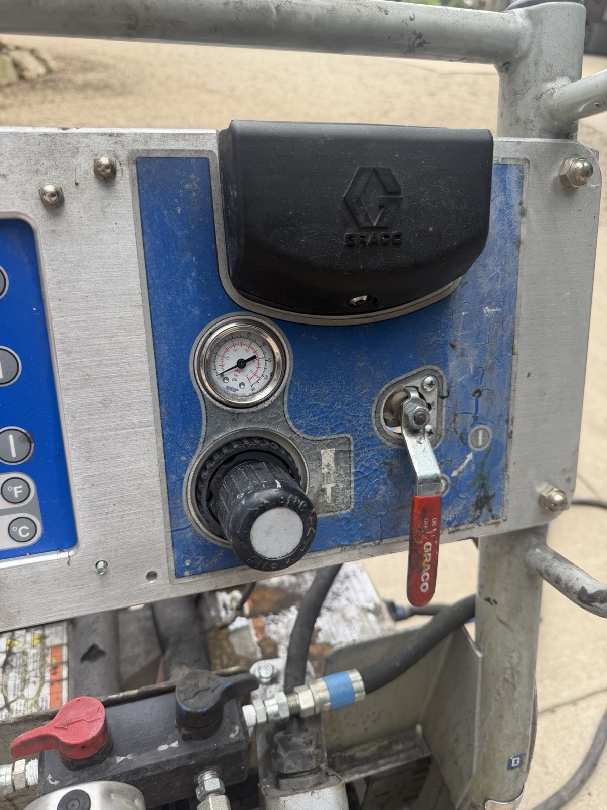 Graco Reactor A-XP1 Proportioner 24Y165 Series C3220 A 230V As is