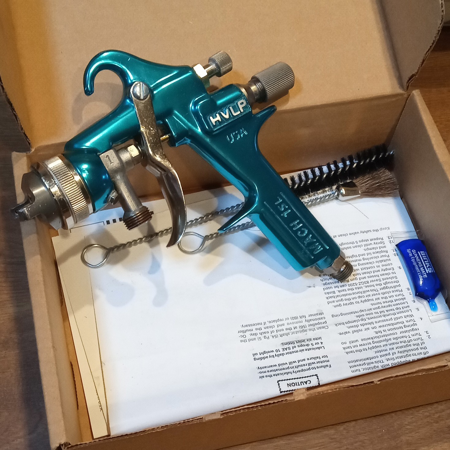 BINKS MACH 1SL PRESSURE PAINT SPRAY GUN HVLP