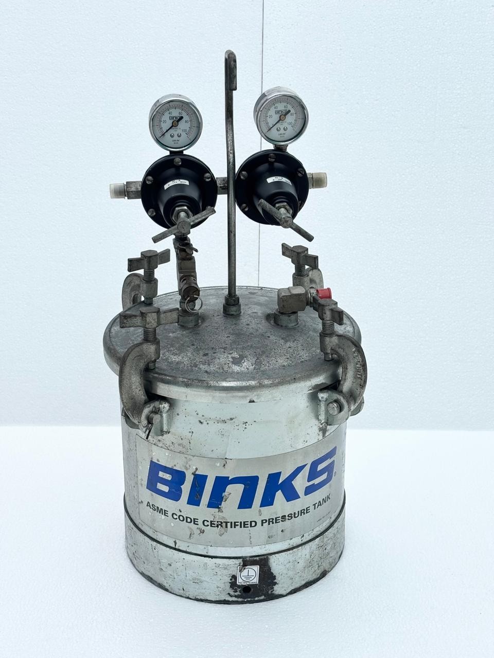 BINKS 83C-220 ZINC PLATED STEEL PRESSURE POT/PAINT TANK 2.8 GALLON S/N SF2