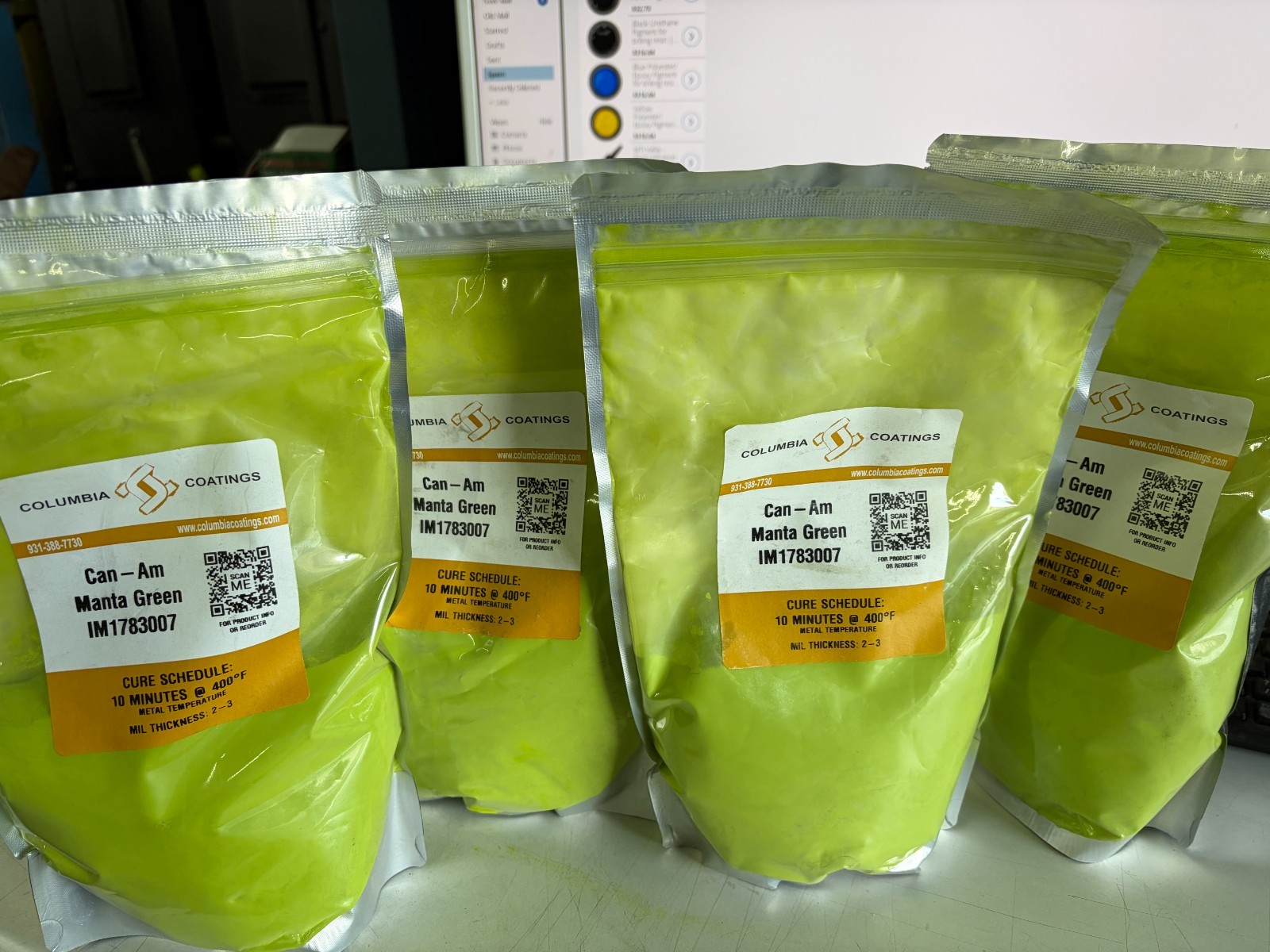 CAN-AM Manta green powder coating powder paint 4lbs Columbia Coatings