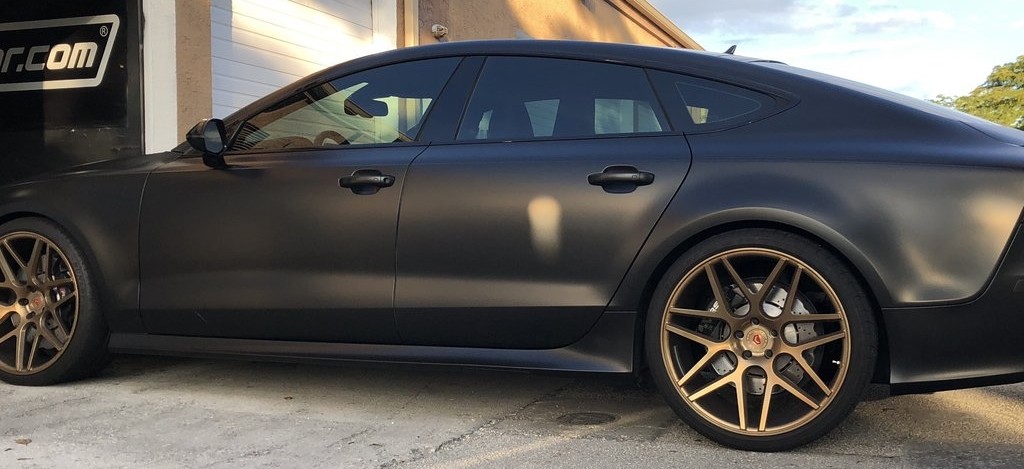 1 Gallon Shadow Black Satin Black Ready to Spray Plasti Dip PERFORMANCE GALLON