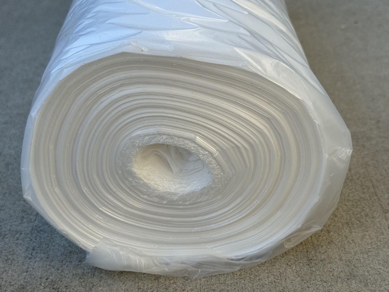Painters Plastic Sheeting – 9′ x 400′ Clear HDPE (0.31 Mil),USA Made – Sandbaggy