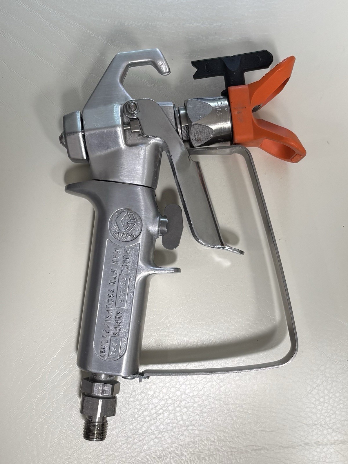 GRACO Contractor Airless Spray Gun 220955 220-955 + Reverse-A-Clean IV SwitchTip
