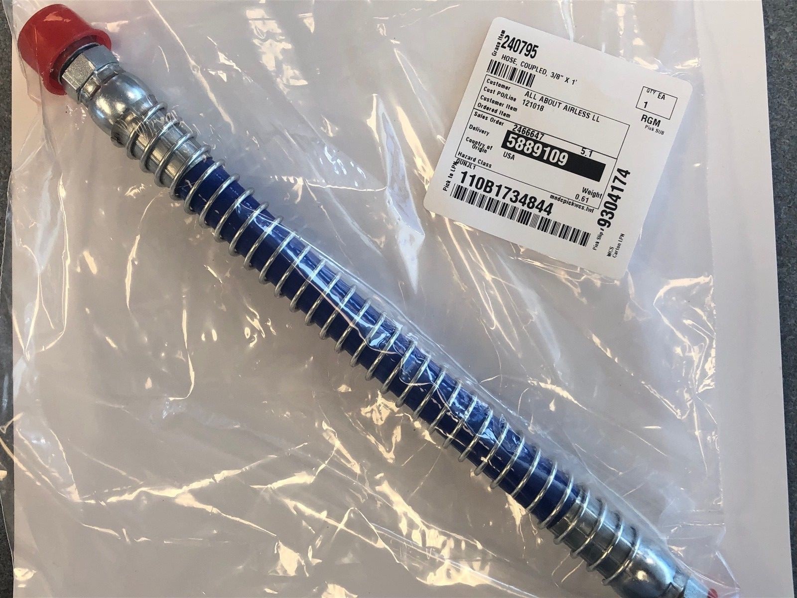 Graco 240795 240-795 12″ hose connecting fluid section to manifold filter
