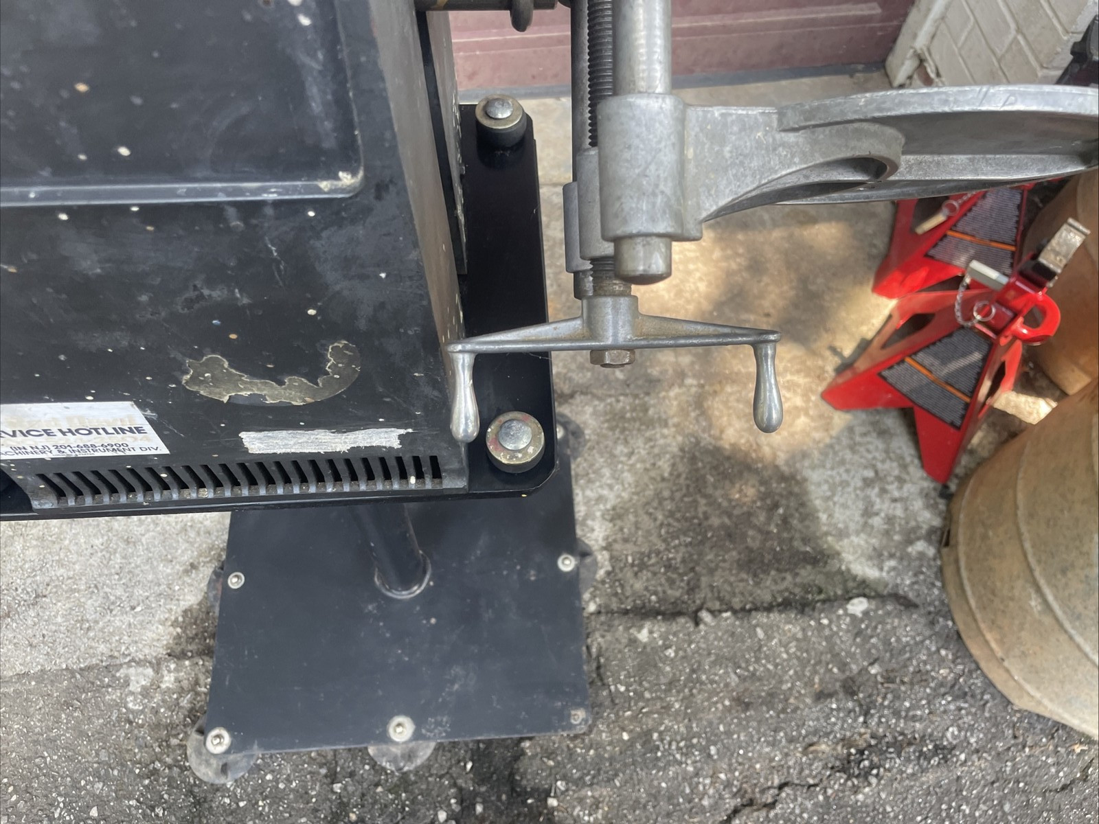Red Devil paint conditioner shaker model 5400 Two arm