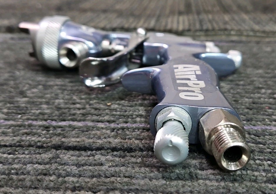 Graco AirPro Compliant Professional Gravity Feed Spray Gun – TOOL ONLY