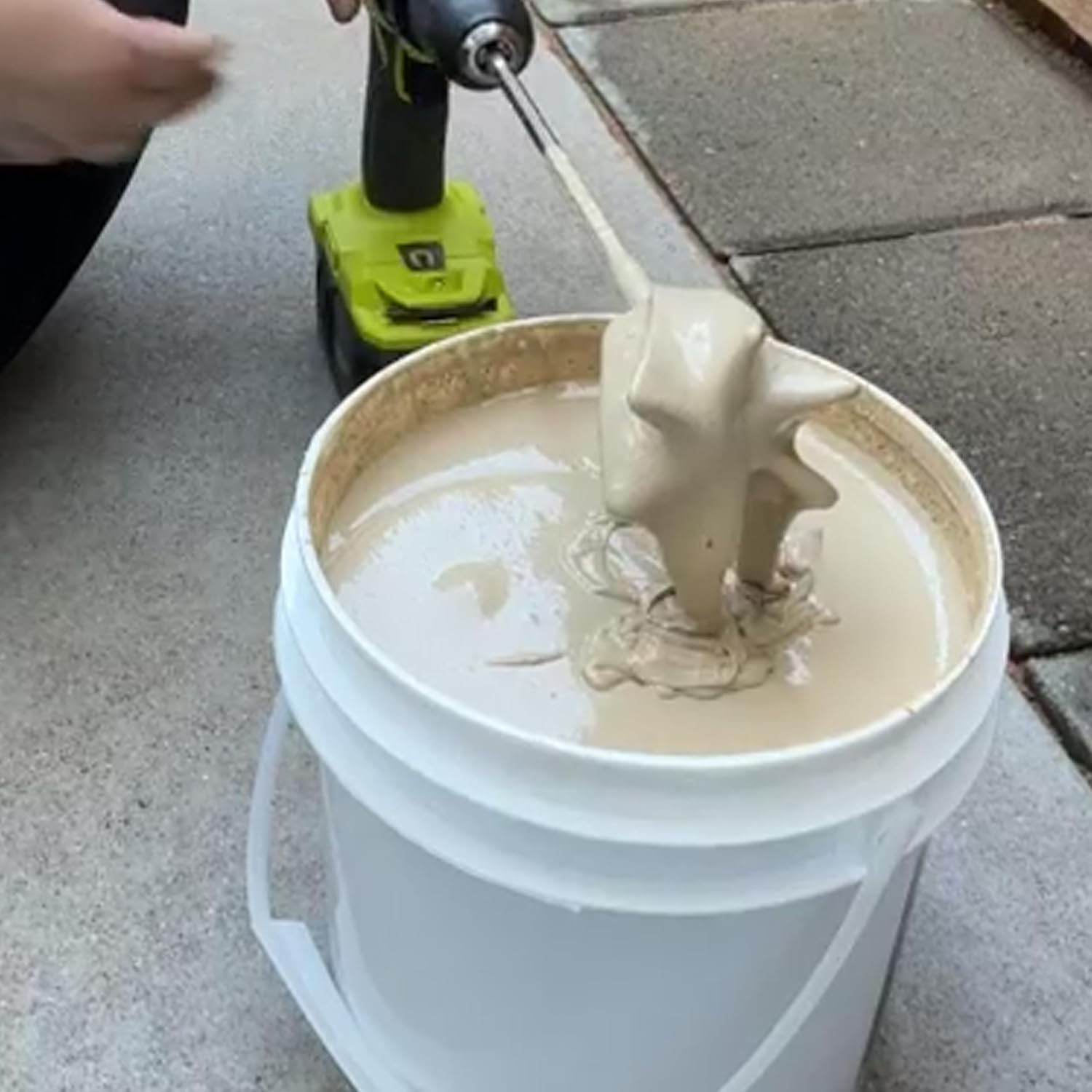 HM5 Helix Paint Mixer – Heavy-Duty Drill Attachment for Perfectly Mixed Paint
