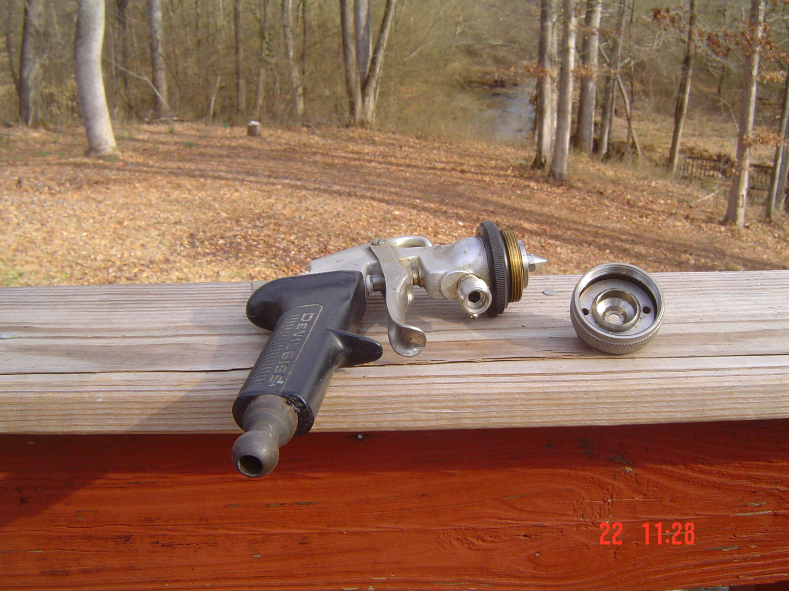 DeVilbiss- JGHV 501 Pressure Paint Spray Gun BINKS