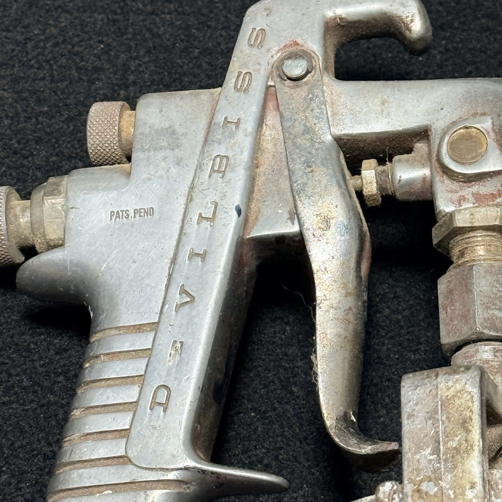 vintage DeVilbiss spray gun, potentially a model JGA-570