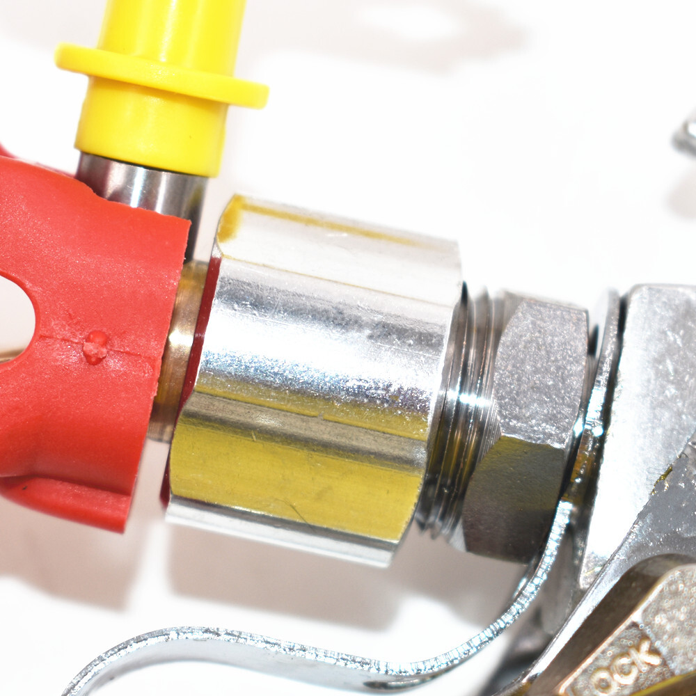 1PACK 3600PSI Airless Paint Spray Gun with 517 Tip & Tip Guard Fit For Sprayers