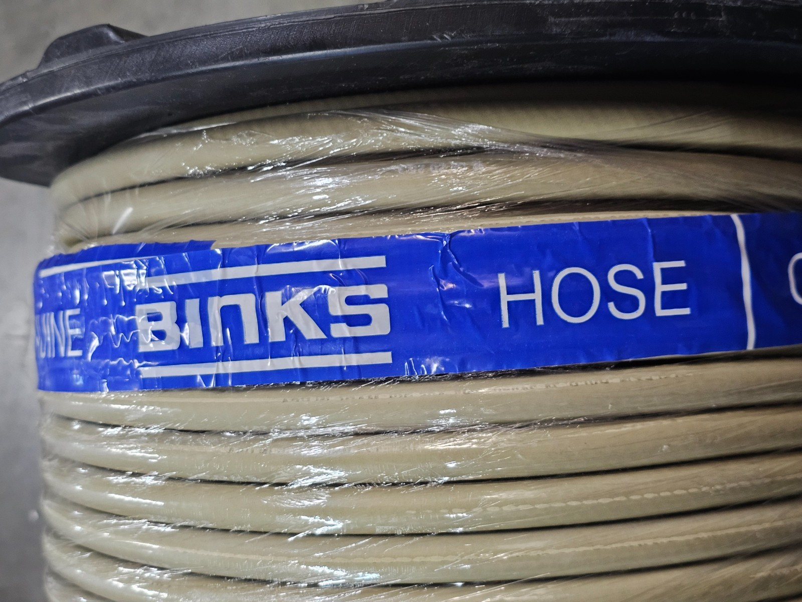 Binks 71-31000 Ergo-Flex HLVP Hose 3/8″ x 300 ft. EPDM, Synthetic Yarn Reinforce